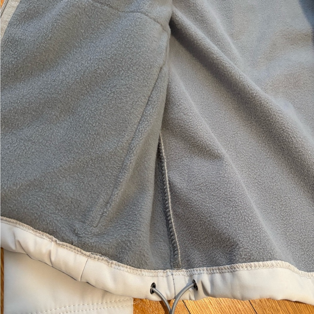 New Balance Light Gray Hooded Jacket - Picture 6 of 9